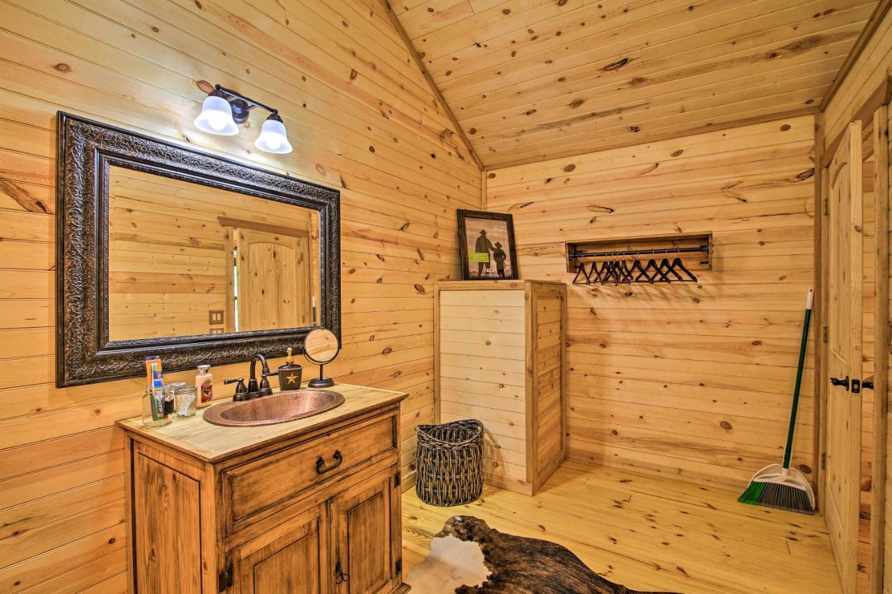 Rustic-Chic Country Cabin - 10 Mi To Main Street! Φρέντερικσμπεργκ Εξωτερικό φωτογραφία