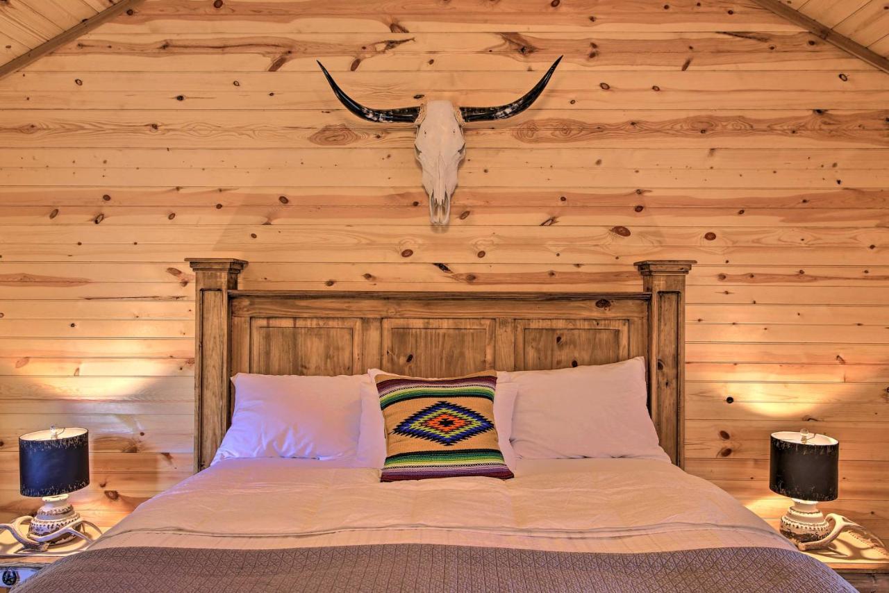 Rustic-Chic Country Cabin - 10 Mi To Main Street! Φρέντερικσμπεργκ Εξωτερικό φωτογραφία