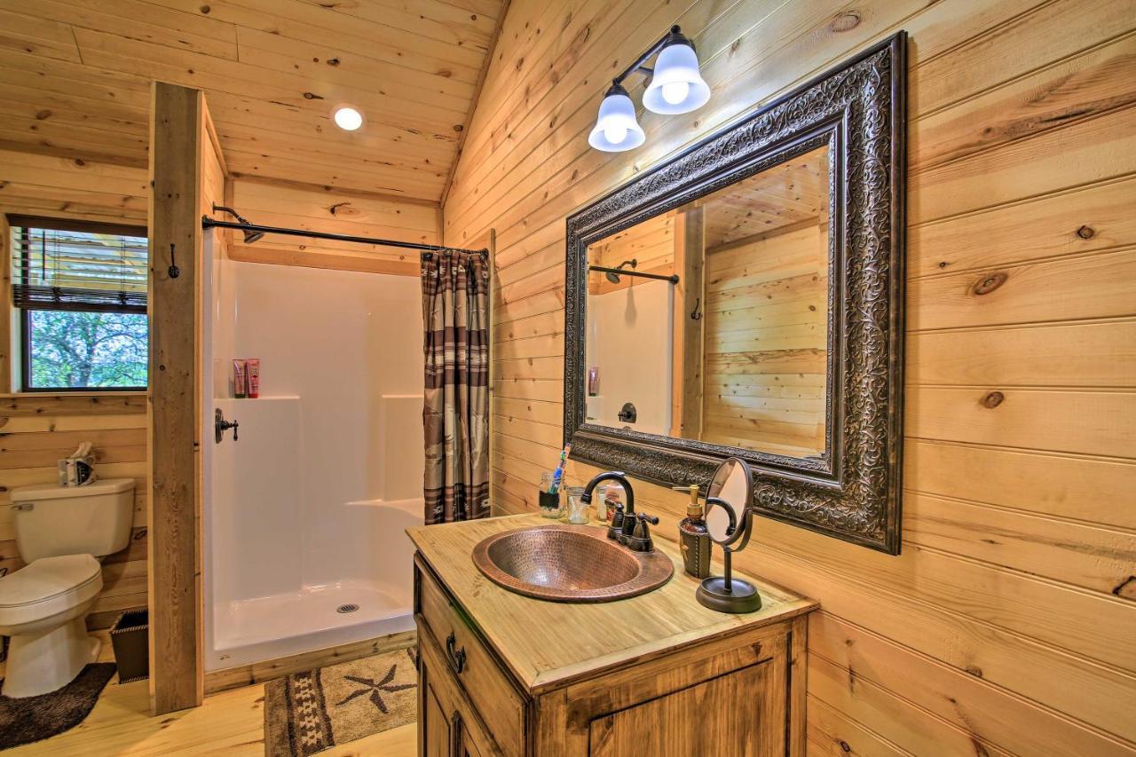 Rustic-Chic Country Cabin - 10 Mi To Main Street! Φρέντερικσμπεργκ Εξωτερικό φωτογραφία