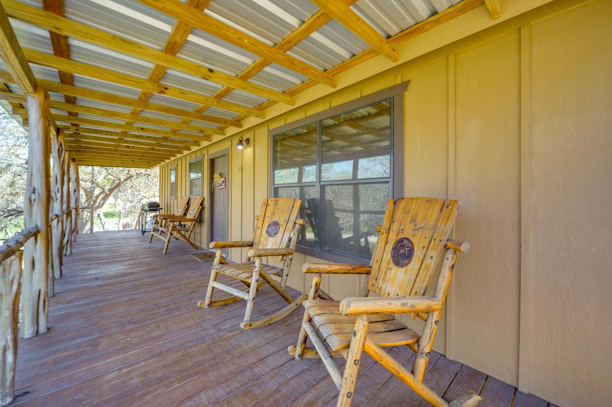Rustic-Chic Country Cabin - 10 Mi To Main Street! Φρέντερικσμπεργκ Εξωτερικό φωτογραφία