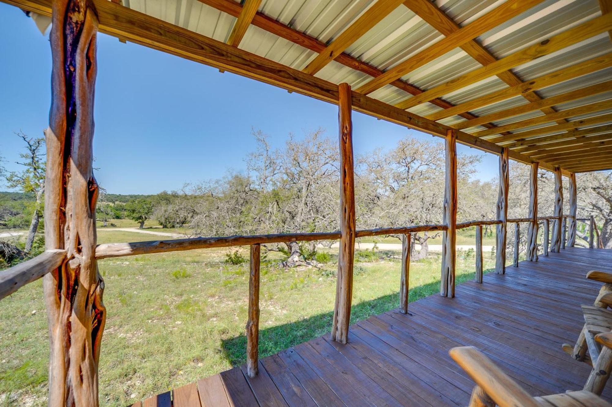 Rustic-Chic Country Cabin - 10 Mi To Main Street! Φρέντερικσμπεργκ Εξωτερικό φωτογραφία