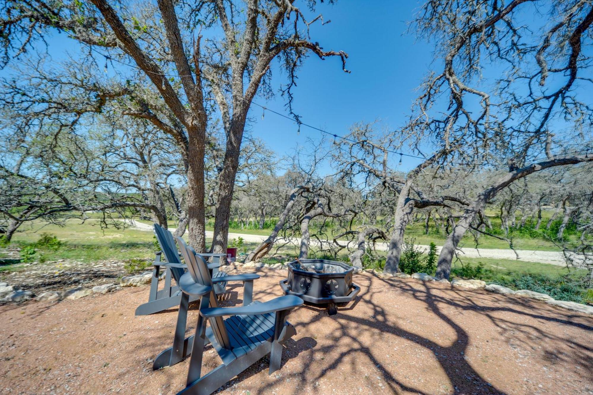 Rustic-Chic Country Cabin - 10 Mi To Main Street! Φρέντερικσμπεργκ Εξωτερικό φωτογραφία